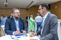 Goście i uczestnicy konferencji CZT Aeronet DL oraz Forum Współpracy Nauka-Gospodarka